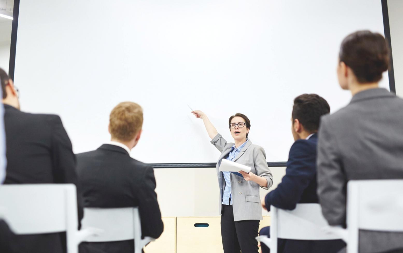 Formation en analyse financière avec outils professionnels
